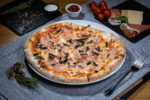 Pizza Prosciutto e Funghi