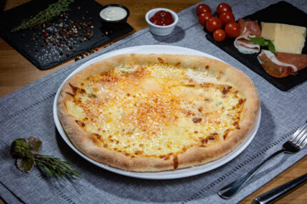 Pizza Quattro Formaggi